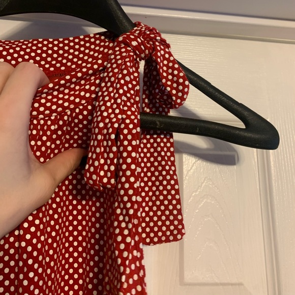 Guess Rank Top Red with White Polka Dots Sz Medium - Picture 4 of 7